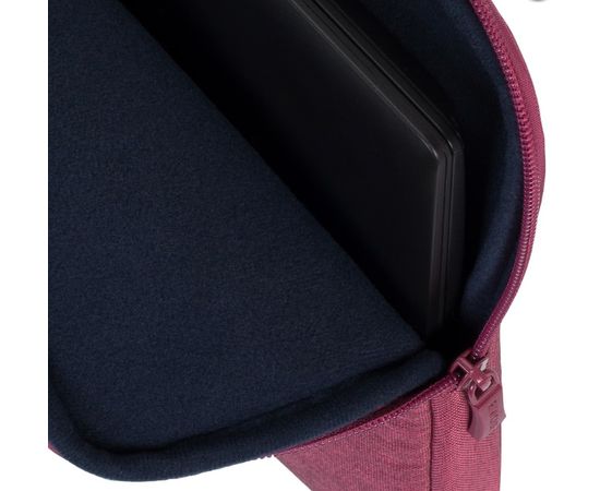  Чехол для ноутбука 13.3" Riva 7703 красный полиэстер 