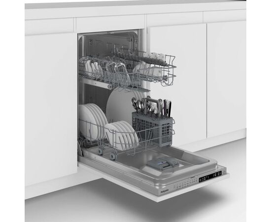  Встраиваемая посудомоечная машина Hotpoint HIS 1C56W белый 